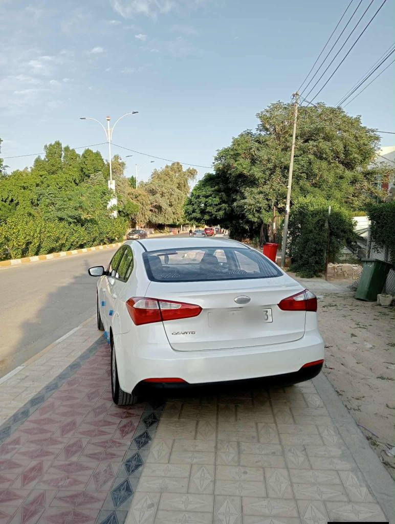 للبيع.
كيه سيراتو موديل 2014 خليجي  محرك 1600 مكفول كفالة عامة ذي قار ب اسمي تحويل ثاني يوم سياره جاهزه كير مكينه حداديه تخم تايرات جديد  للاستفسار ***********
