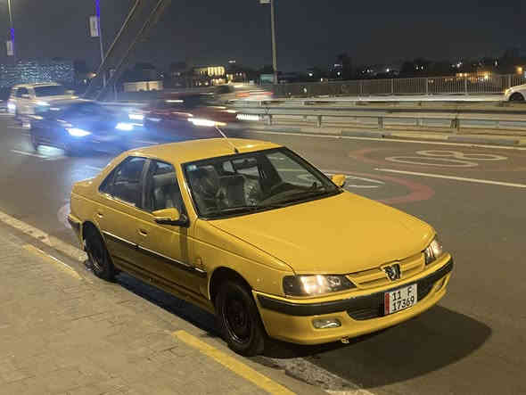 بيجو بارص موديل ٢٠١٥ بسمي شخصيا 

مصغرا هيئه وغرامات 

بيها صبغ بنيد فقط 

مكينه كير انضاف جدا 

تخم تاير نضيف 

كهربائيات كلها شغاله 

السعر ٤٤ بيها مجال بسيط 

مكاني بغداد الغزاليه 

رقم تلفوني *********** مامتواجد فيس ابد اتصل وتدلل
