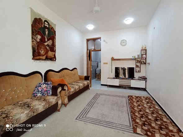 ﷽ #قسط_تطلوعه_
#دار ركن مع مشتمل جانبي مساحة المشتمل 100
دار سكن طابو صرف مساحه 298 ركن 
بناء حديث طابقين  غرفة  نوم وهول 
ومطبخ واستقبال ومجمعات صحيه كراج سياره 
الطابق الثاني غرفتين وهول وصيحات 
حديقه خدمات كامله مي كهرباء شارع تبليط 
أرصفه أناره شبكة   مياه امطار 
مدارس + منظومه امنيه (سكيورتي)
الموقع ابو غرق حي الحسين 
#مجمع_ارض_بابل_السكني 
علما الدار يباع _بمقدمه وتحويل القرض على المشتري 
الأستفسار الاتصال *********** علما أن القسط الشهري للقرض526 تطلوعه 190 ويسدد عقاري باقي تلمبلغ
