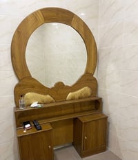 ميز مرايه