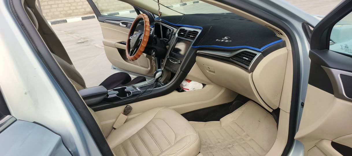 {بسم الله الرحمن الرحيم}
فورد فيوجن هايبرد se
2.0L 
موديل 2013
(معلايه 2022)
م.اي اشكال شرعي ما بيها (شرط التحويل)

مواصفات ...
لون مميز (ازرق سمائي)
فووول معروفه
داخل بيجي كلش نضيف
رادار 📹
تحكم سترين😎
ويل 18 
اشاير بالمري ⏩⏪
تبريد قطعتين 🥶🥶ثلج
مقاعد تدفئه 
مقاعد جلد بيجي 
شاشه كبيره S2
سستم صوت SONY
كامره خلفيه📸 
رمز دخول بالباب 🔢 
دبل سويج 🔑🔑
مواصفات هواي حلوه .....

الم ..
حادثها سرقه گير بامريكا 
بارد قطعتين باب السايق 
وجاملق عكس امامي
وكم رصعه اثر الحصو المتطاير 
مرجعات بارد ممبينات اصلا 

محرك وگير ومنضومه هايبرد 
كفاله عامه( بشرط )
بانزين( عادي )لا دوانز ولا قلت سحب 
ممشاها (270 الف) كم قابل للزياده

السياره بسمي رقم انگليزي 
وكامله من كلشي نقص برغي ما بيها
 صدر جديد تخم تاير جديد 
( السياره للجناي ) 
تراي وين ميعجبك 💪💪 
مكان السياره بغداد اليوسفيه 
السعر 115 $ وبيها مجال بسيط 

*********** واتساب
