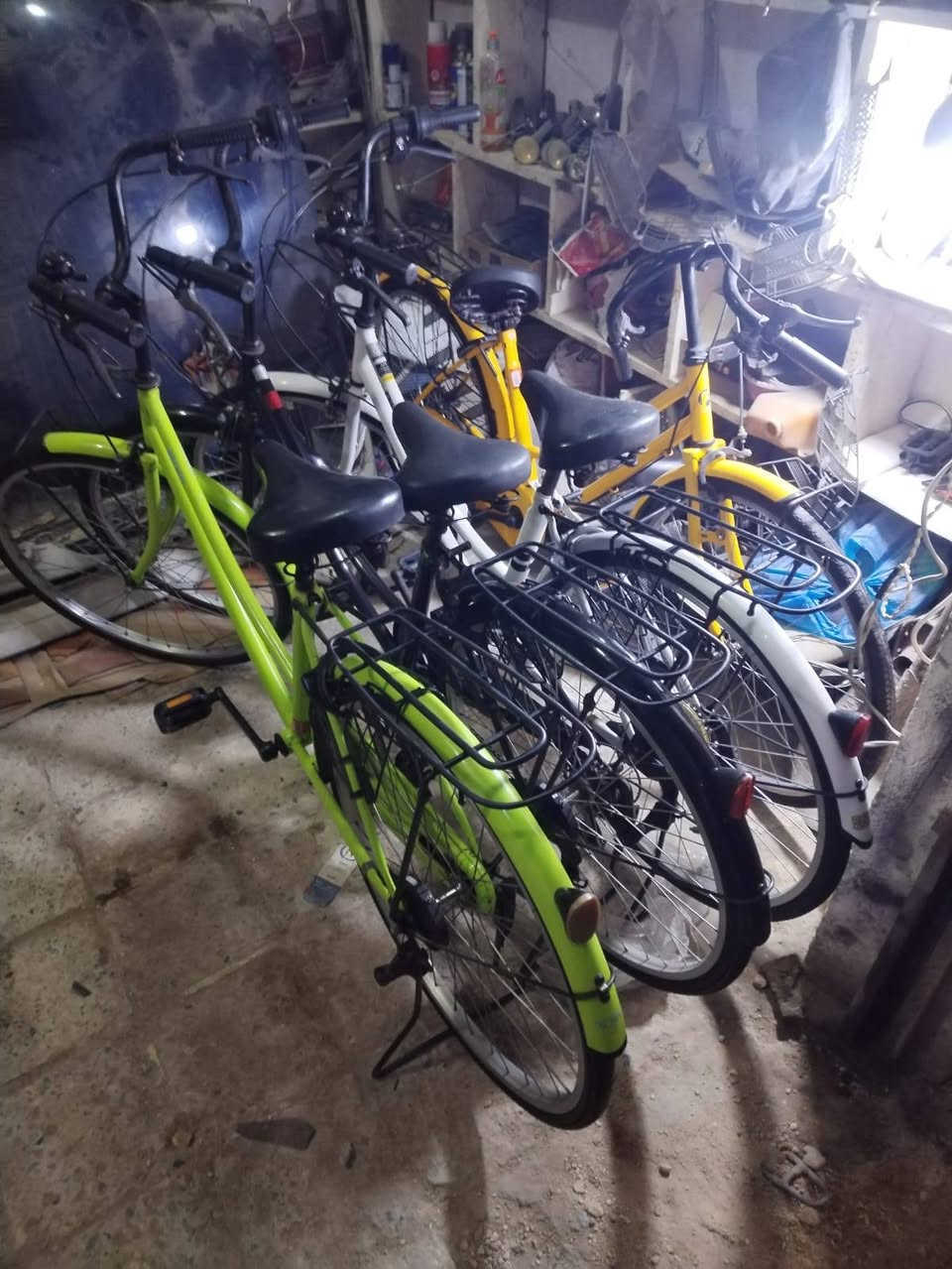 السلام عليكم بيسكلات باله يابانيه انضاف العنوان ناصريه سومر السوك العصري ***********
