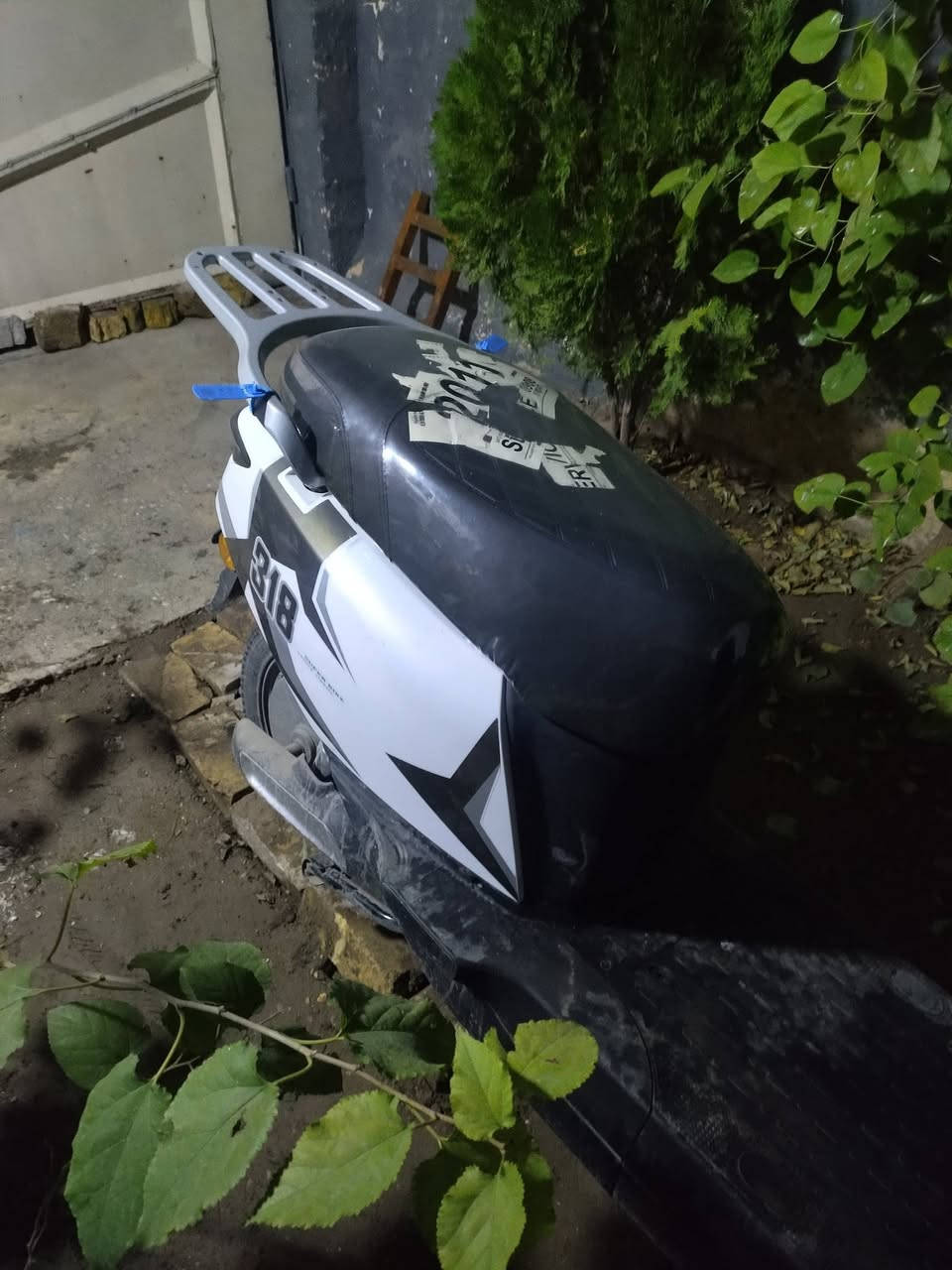 ماطور شحن 318 للبيع 
شرط جديد شهر 
بطاريات جدد
فقط صطابات مابي 
الشراي خاص 
***********
