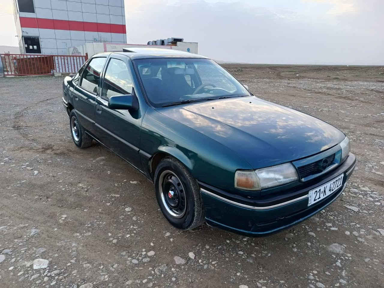 بەناوی خودای گەورەومیهرەبان
ئۆپڵ ڤیکترا مۆدیل 1995مەکینە 18ی مەرغوب ڕەنگی  سەوزی جوان  گێڕعادی مواسەفات
 پاوەر abs 
سڵایت کارەبا
 دوجام کارەبا
ئاوێنەکارەبا
دەبڵ ئێرباگ
 خایساتی نیە
 شعار نیە 
 (هیچ لێدراوی نیە) هیلال و دۆسەی بیلادیە
 گێڕو مەکینەبەشەرت
 کارەباییاتی هەموی ئیشەکات
 تاقم پێش ودوای چرکەی تیانیە پەردەدەرگاوسەقف و دەشپولی دەرەجەیەکەسەیارەکەبەبینین جوانترە سەنەوی تازەیە تاوەکو 2029مانگی7هەزەوبەڕادی تازەیە تاوەکومانگی 2026مانگی10 
تایەکانی تازەیەهیچ مەسرەفێک لەسەیارەکەنیە ماڵی دۆستە تحویل غرامە بڕاوە بەشەرتە نرخی 46 گەڵا مەعمەلە ژ.م ***********       ڤایبەروواتساپی لەسەرە*********** شمشمل, السليمانية
