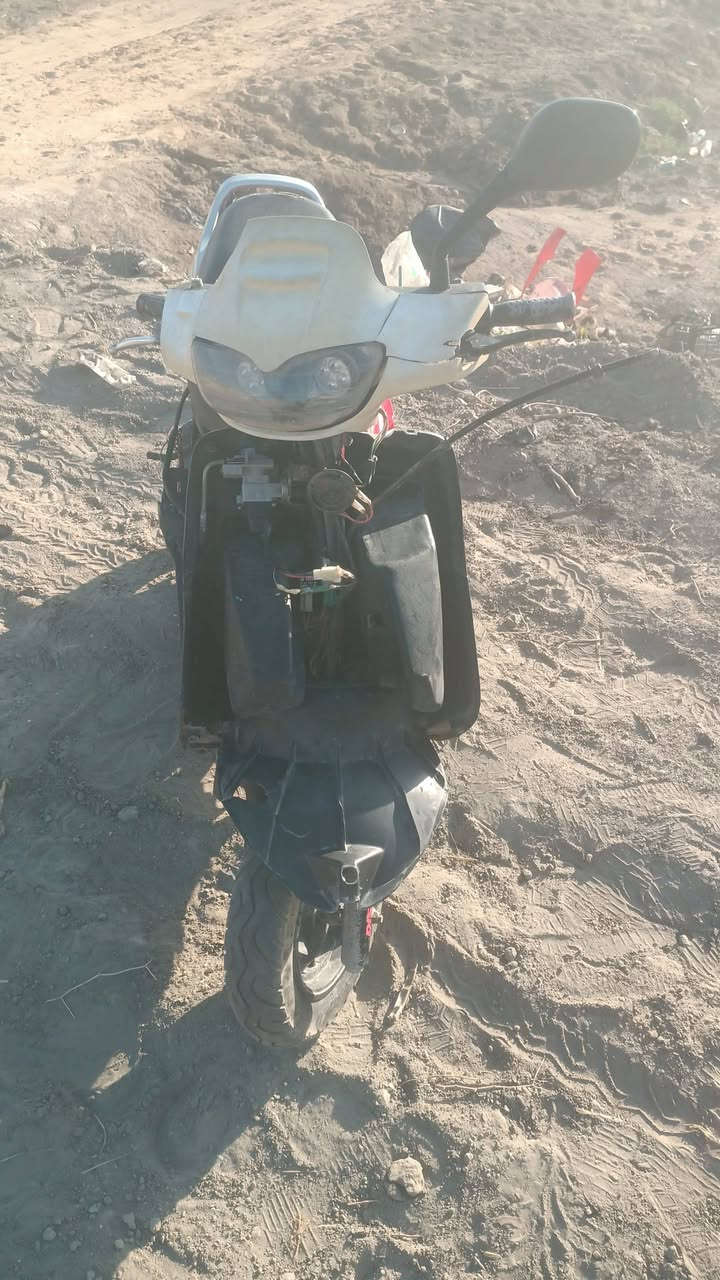 فراشه للبيع السعر 200 بي مجال
*********** 
النجف المشخاب
