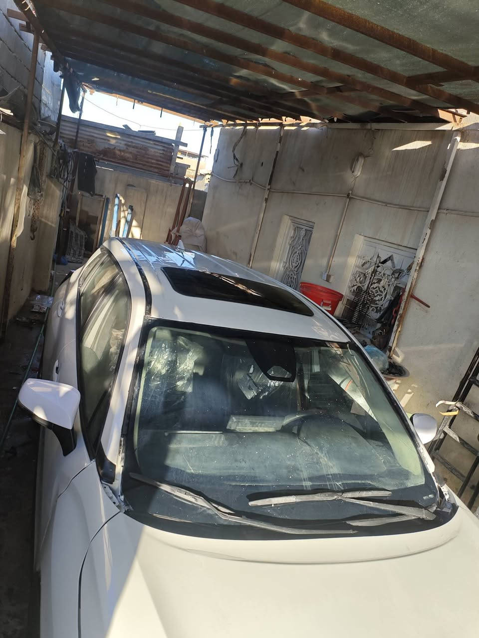 كورلا كروز 24 هايبرد بيها ظربه بجم مصلحه وكامله بس ماتشتغل يرادلها كهربائي ختصاص هايبرد للتواصل *********** مراوس بستاركس  مكانها البصره
