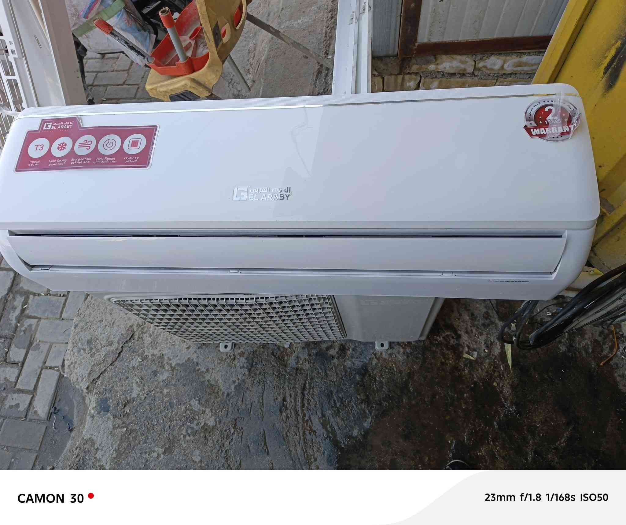 السلام عليكم
سبلت للبيع جداري 
الـ جي العربي
حجم 2 طن 
اصدار 2021 مستخدم قليل
كامل بدون نقص 
السعر 400 الف
العنوان حي اور 
***********
