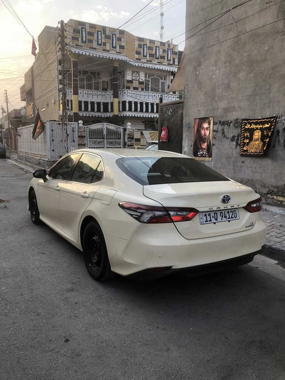 سلام عليكم كامري تكسي دبي ٢٠٢٣ بدون حادث صبغت قمارتها فقط توحيد لون ماشيه ٢٢٠ الف km  مكينه كير بطاريات صدر مكفول بلادي تايرات جدد مكانها بغداد سعرها ١٦٥ وبيها مجال ***********
