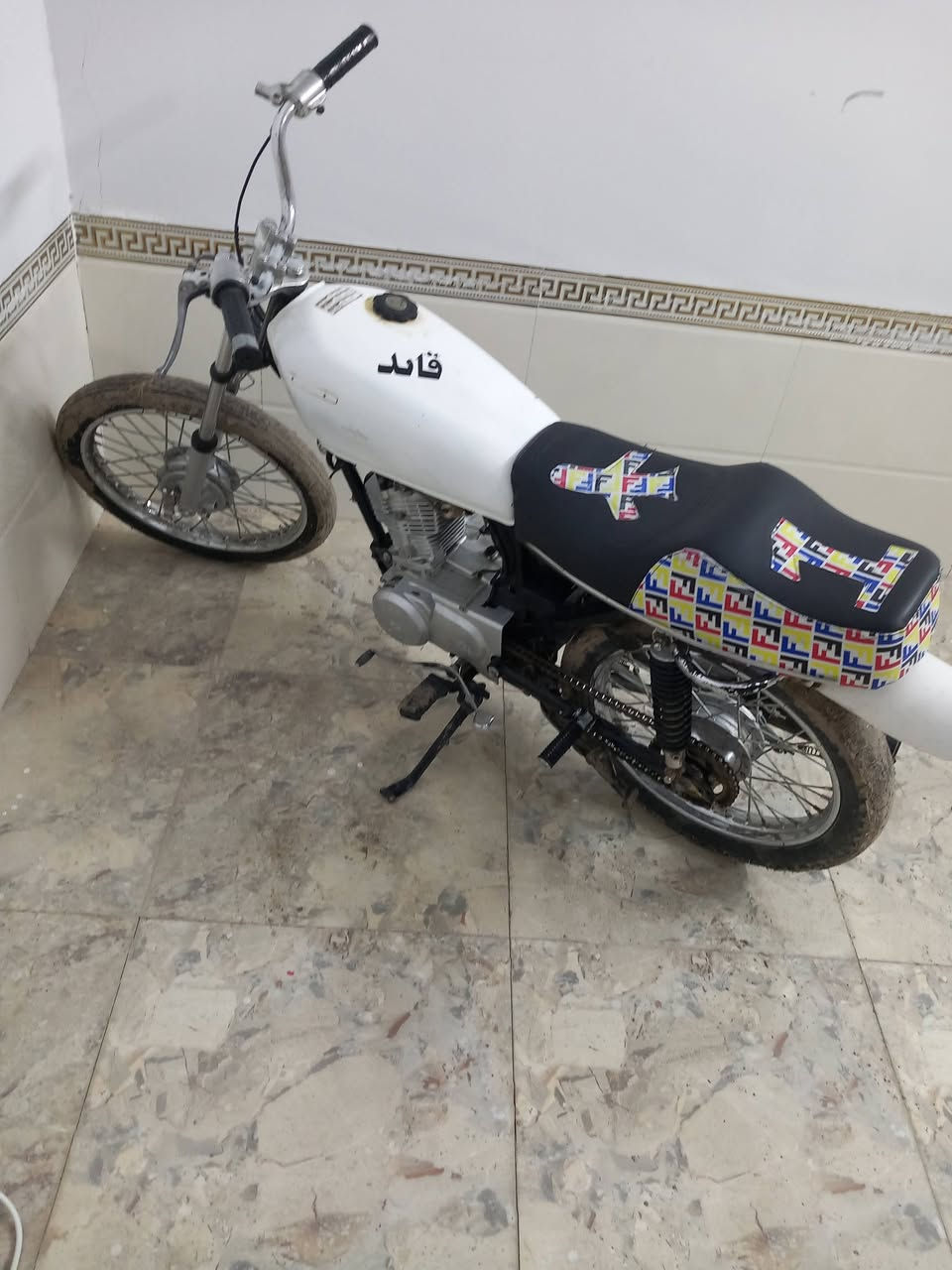 سلام عليكم
دراجه للبيع شاصي نامه موديل 26  اوراق ستنساخ محرك سيجي نامه السعر 500 وبيه مجال ***********
