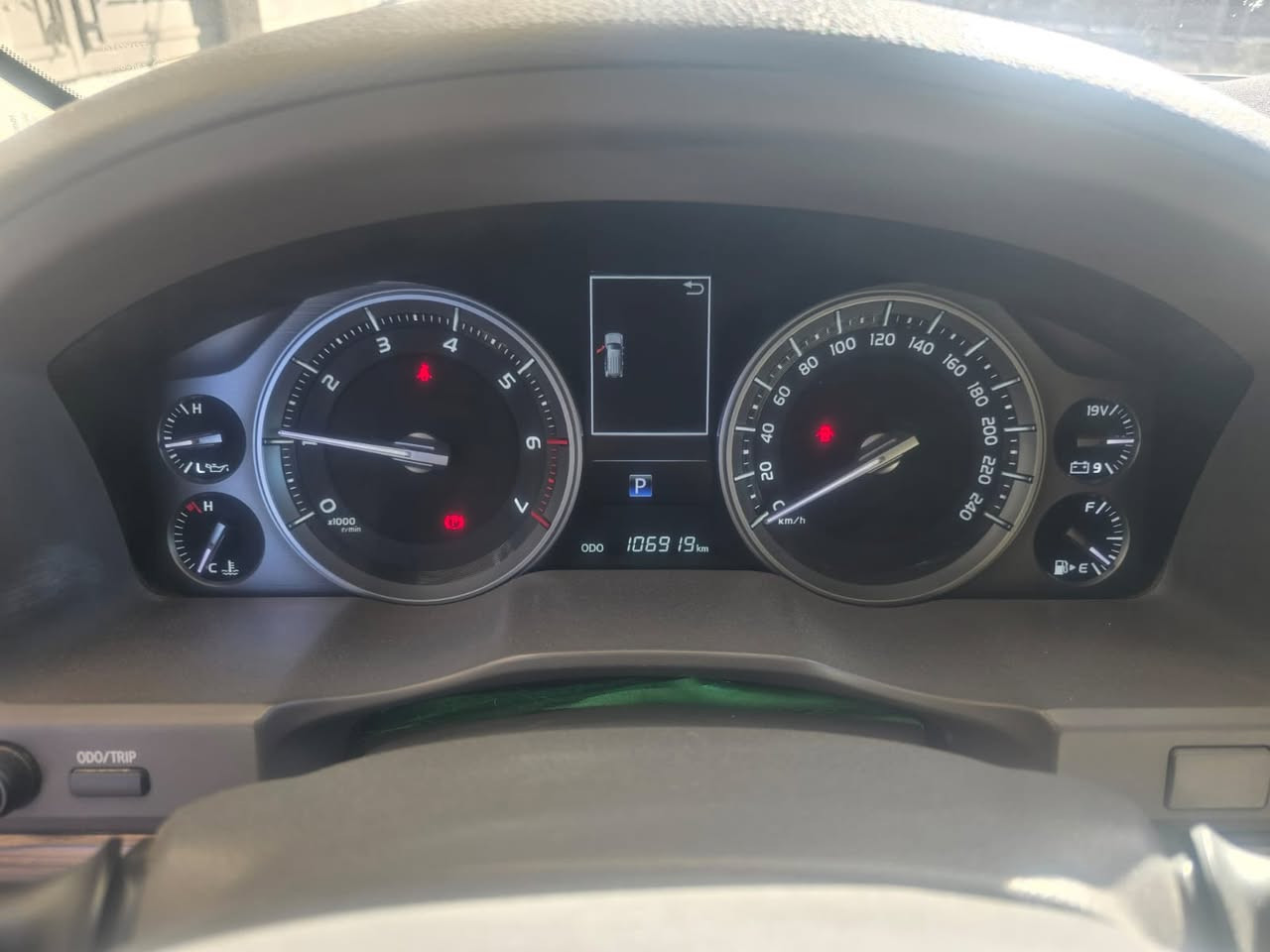 سلام عليكم لاندكروز موديل 2019 جديده بريميه رقم بغداد 6سلندر كفاله عامه من الصبغ والتبديل والبارد مكانها حله ب 535 وبيها مجال للاستفسار:- ***********
