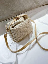 اكسسوارات شخصية • للبيع