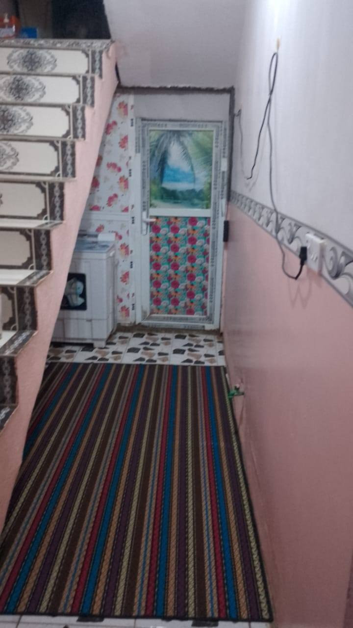 السلام عليكم يعلن مكتب البارون للعقار
بأدارة اخوكم جاسم البارون 
        ~~~~~~~~~~~~~~~
⭕️ دار للبيع_طابو زراعي سند25 بناء حديث 
⭕️الموقع /ناحية ابو غرق حي المرتضى
⭕️عرض الشارع 10متر///
⭕️ المساحة§ (100)متر (5❌20)متر
⭕البيت مكان حلو وبيت مرتب
⭕البيت طابق واحد //1غرفة ⭕نوم➕كلدور➕صالة➕مطبخ➕ منور ➕ مجمعات ⭕صحية 2/// 
⭕البيت سعر مناسب وتحويل مباشر باسم المشتري
⭕خدمات كاملة ومنطقة سكنية ومدارس قريبه
⭕سعر البيت 💢60مليون وبيه مجال
ليحب يراجع المكتب البارون للعقار 
/~~~~~~~~~~~~~~~~~/
استفسار المكتب ///***********
واتساب المكتب ///***********
جاسم البارون ///***********
جاسم البارون للتصوير وترويج كافة العقارات
