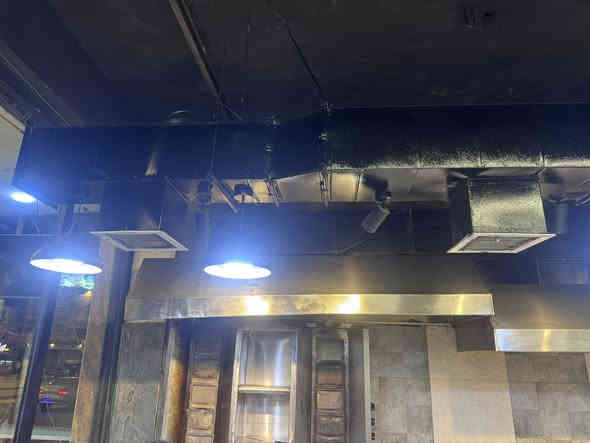 مطعم للبيع مع كافة محتوياته
العنوان : الدورة - الطعمة
للتواصل ***********
