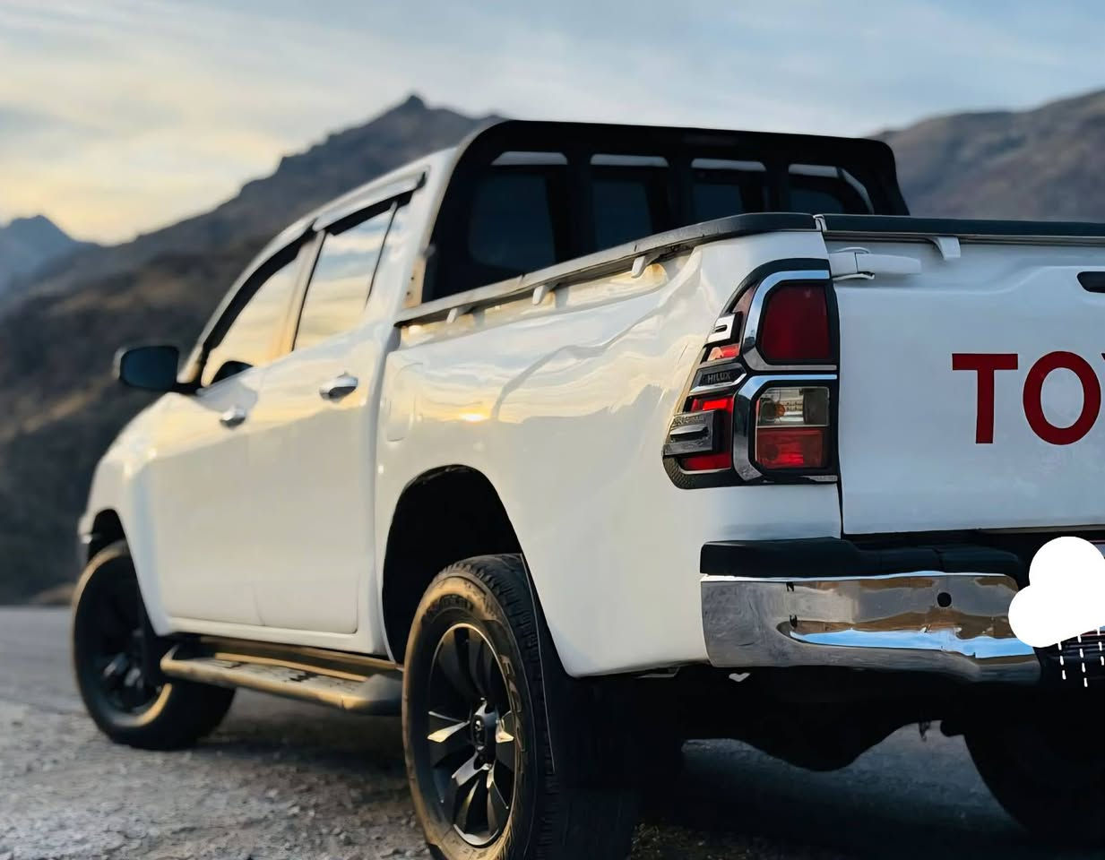 تـــــوێتا هایلۆکس 2018 بێ ڕقم
جێ جێی سبوغە  بەڵام بەعام دەی فرۆشم  بێ ڕەقەمە و زەمانی مەدەنی بەشەرت ، شانسی بەشەرت ، گێر و مەکینەی بەشەرت ، ماڵی برایە نەک دۆست

ماشااءالله لە جوانی و خاوێنی
ئەگەر مشتەری نیت تێل مەکە
هەموو گیانی بەشەرت   .،،***********

ئـەگەر سەیارەکەت دەفرۆشیت نامە بنێرە با بلاوی کەینەوە لۆت
