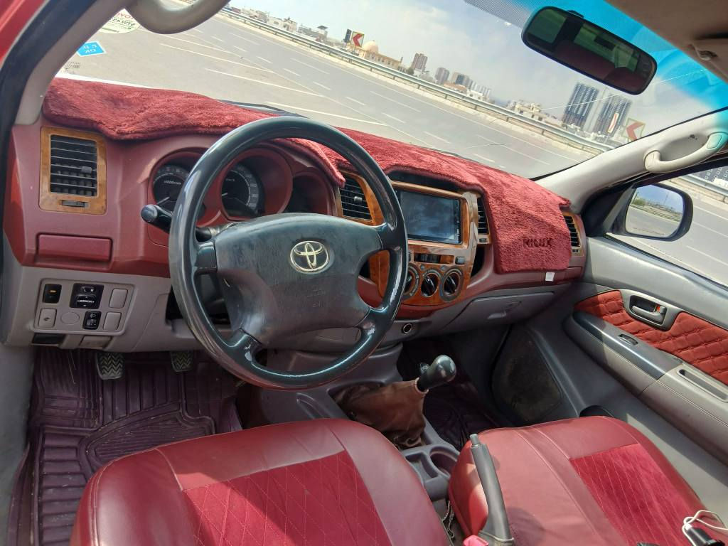 مەرزیە 2010 سعودی پارچە رەش بۆدی بیلاد بێ سبوغ پێشی کرایتە 2015 گێرو مەکینەیو بەناوکردن بەشەرتە نویچەوانی سەقفەکەی کەمێک سبوغە *********** أربيل, العراق
