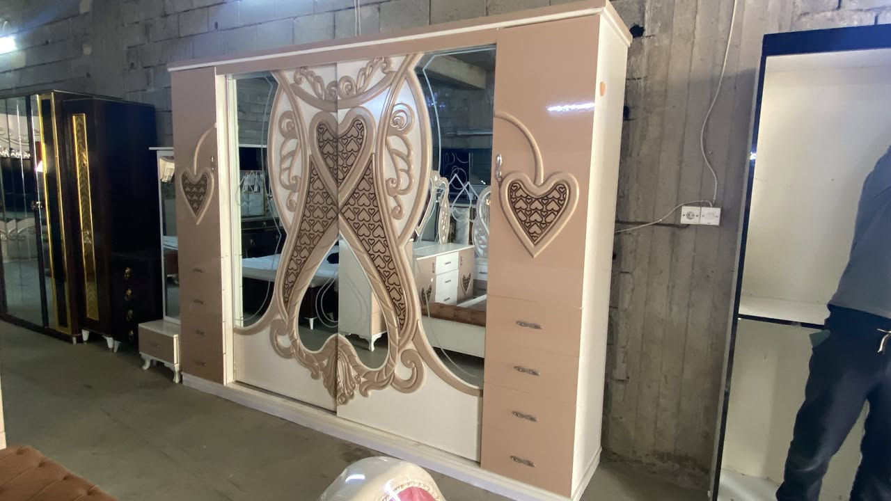 غرفه 8 قطع شرط  النظافه  السعر 700. وبي مجال. الاتصال ت رقم ‭0788 894 9966‬
