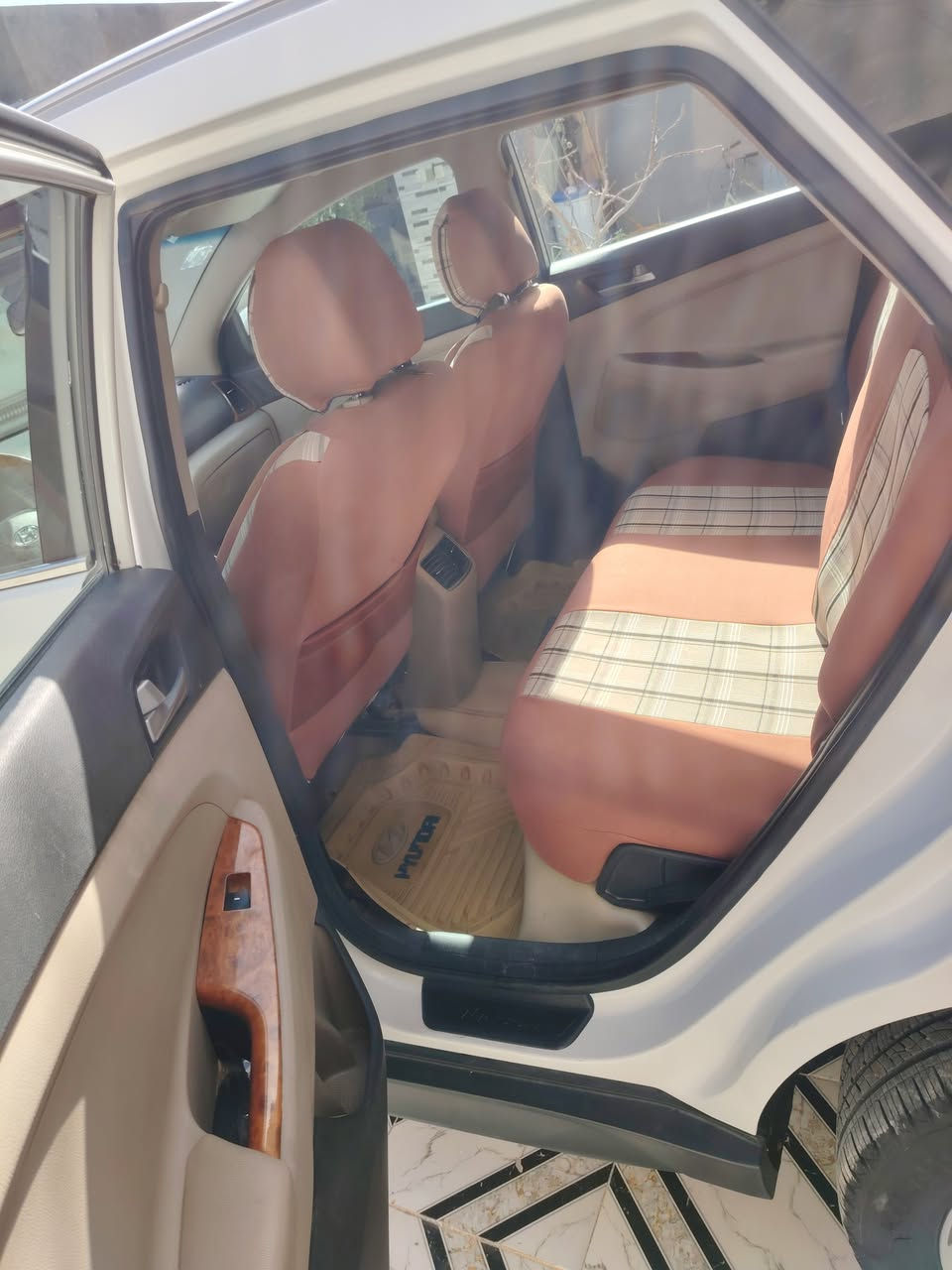 السلام عليكم توسان موديل 18 خليجيه كفاله عامه فقط ملاحظه بسيطه  بيع سريع مكان بابل
للستفسار اتصل على ***********
