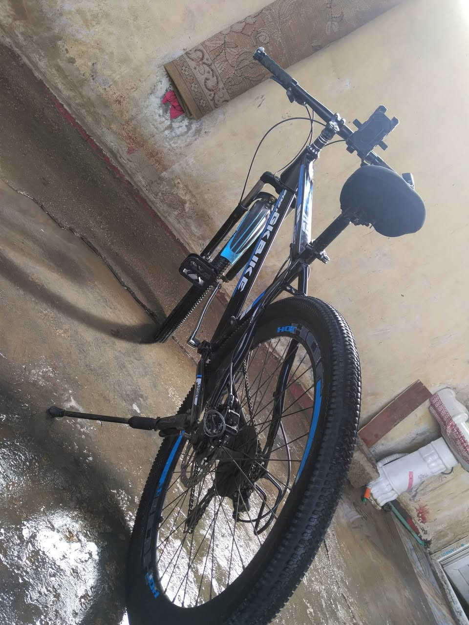 بايسكل رياضي للبيع
بايسكل كامل وياه ستاند تلفون نقصة بس يدة مال عكرب 
اللبرك يفحط بل مكان السعر 100الف وبيه مجال
مكاني الدورة هور رجب 
الرقم ***********
