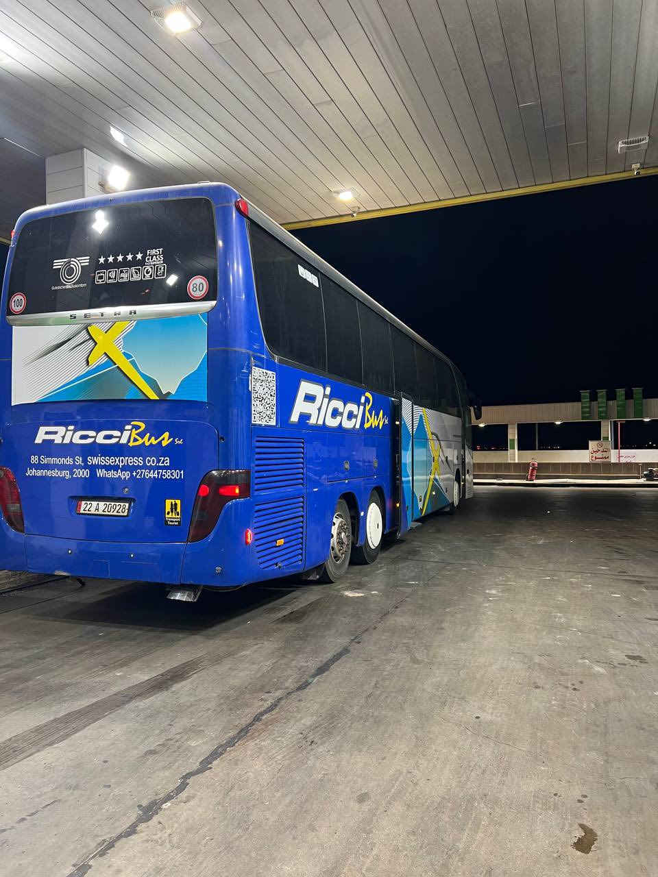 باص ام سيوف  🇩🇪حجم 417
مكينه ٨ دبل سوبر  عرجه جوك 

60 نفر تبريد بي واي دي 

 تخم تاير 

سياره جاهزه مناقصه اي شي

مكان السياره بغداد

للا ستفسار ***********
