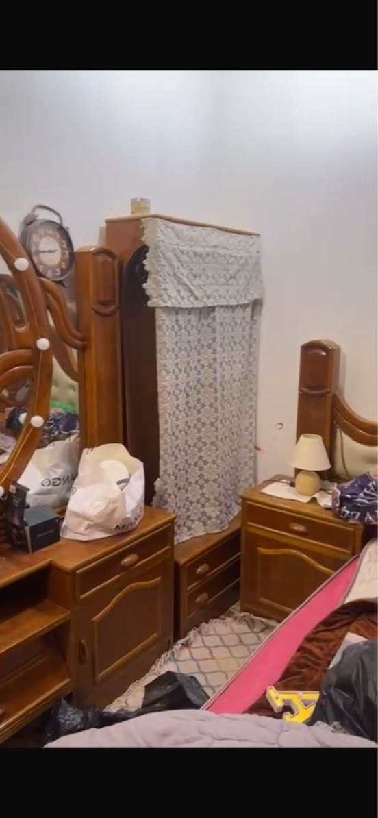 غرفه أخشاب صاج في البصرة 
سعر 900 وبيها مجال 
***********
