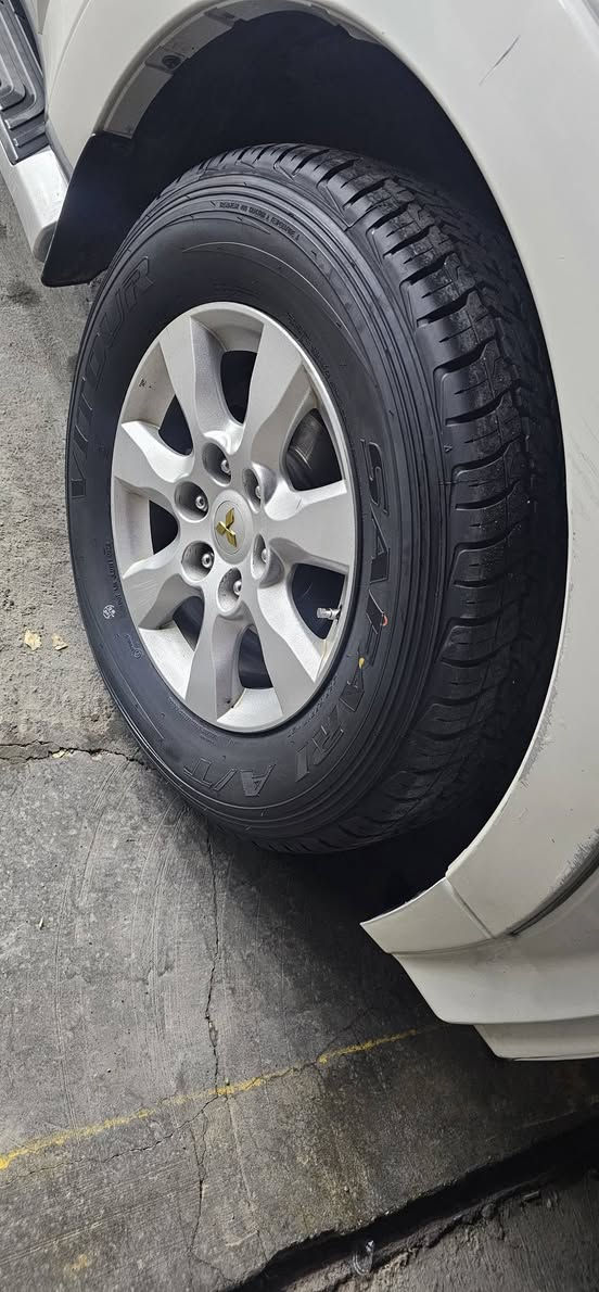 #عرض_خاص_مستعجل  124.99 $
#بايجيرو 2010 فول حبتور دمام مكفول صبغ ولا قطره بارد فقط جاملغ خلفي. فول سيارة محرك ٣٥٠٠ حبتور سعودية فول. منظومة غاز حكومية دير ب٥ وتونس.
شاشة ايباد اندرويد.. دوسات نيكل. 
 بصمة وتشغيل عن بعد اخت بلاد.
سيارة محدة لكزز فتحات كبار تنسى حماوة وتبريد ثلج 
بجم ذهبي فول زنون ابيض نهار. بلوجكتر عدسة LED
. شرط تنسى حماوة دبل راديتر. منظومة كلها جديدة. من واتربم ولف. وكلج ودبل مروحة عاصفة.
تخم تاير باتري البارحة. جواها. وسيارة حلوة نصبة.
*********** وتساب
