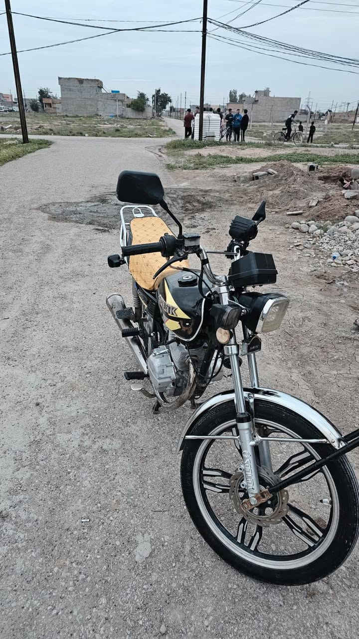 سلام عليكم درجة موديل 20 أورق كامله كهربياتا شغاله مكاني الغالبية السعر 375 وبيه مجال الرقم ***********
