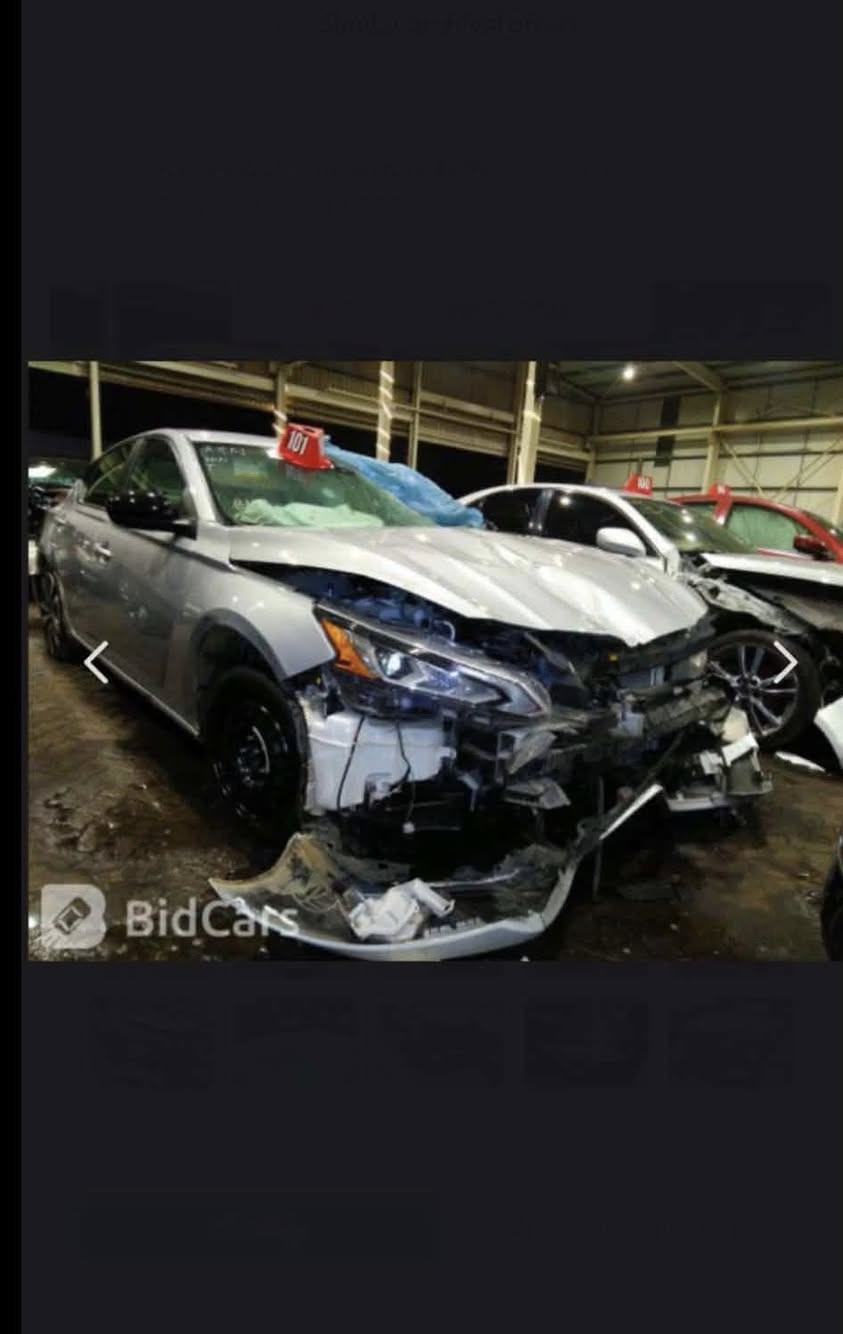 للبيع التيما SR
السعر 140

***********

موديل 2021 

الون سلفر 

شفتات ستيرن 

تثبيت سرعه 

شاشه لمس 

رادار 360 درجة 

كاميرا خلفي 

ويل بلادي 

تايرات جديد 

ماشيه 60 

كشن جلد+كهرباء 

لايتات زنون بلادي 

كير مكينه بشرط 

حادثها بونيد وباب خلف السكن بدون قطرة دواخل بشرط الفحص 

1N4BL4CV9MN388794

رقم سنويه جديد تحويل ثاني يوم 

مكان ديالى شهربان
