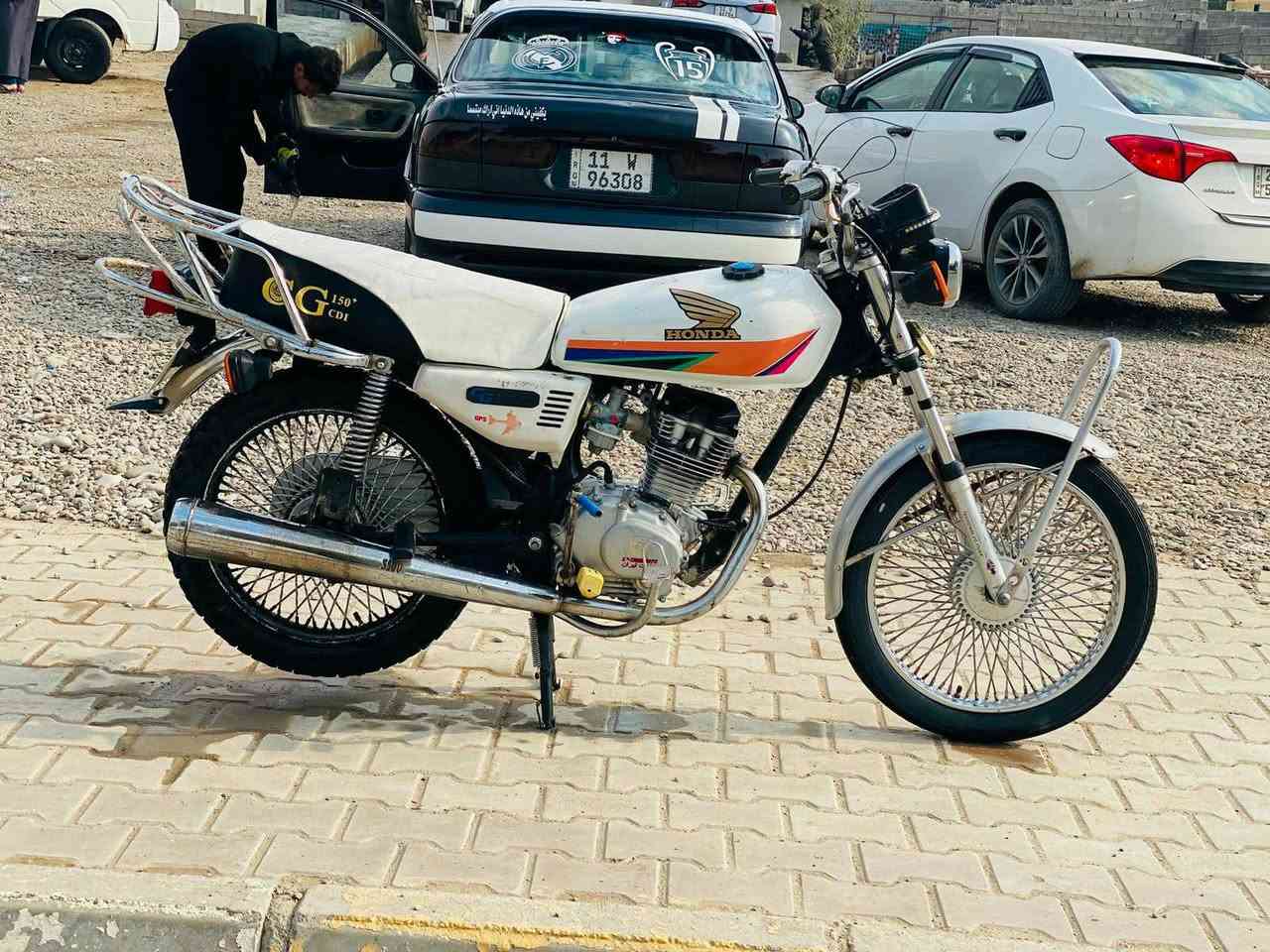 موديل 21
اوراق 3 
سعر 375

تواصل ***********
