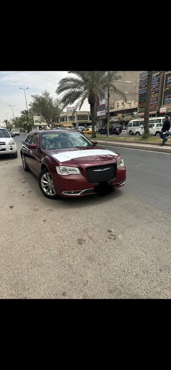 *سلام عليكم من رخصت الادمن
*اوباما كريسلر 🇺🇸300c موديل 17اصل 15  شركة هارلم مكفوله كفاله عده البنيد مبدل اصلي

*. فول موصفات لمتددت السياره بسمي تحويل مباشر
*. مكينة V6. 3600 فوريل 
*.  ماشية 140 الف Mil
*. رقم. بغداد الدولي الجديد
*   حساسات امامي خلفي وحساسات اطارات
*كشنات حضن ومساج 
*تحكم ستيرن تدفئة تبريد
*بنراما مقاعد الاماميه تدفئة تبريد اسود ملكي
* شاشه كبيره سماعات سستم بيتس
* تشغيل عن بعد دخول ذكي
*كامرة دواره محدد سرعه
*حدادية صدر امامي خلفي جديد كير مكينه بلادي ومكفول
*تخم تاير وتخم ويل جديد واصلي
*وباقي الموصفات معروفه السياره ما تصرف عليها دينار جاهزه للخير صور حادثها بالمنشور
*السعر: 175$وبيها مجال 💸
*الهاتف: ***********☎️
*المكان: بغداد م/الصدر
