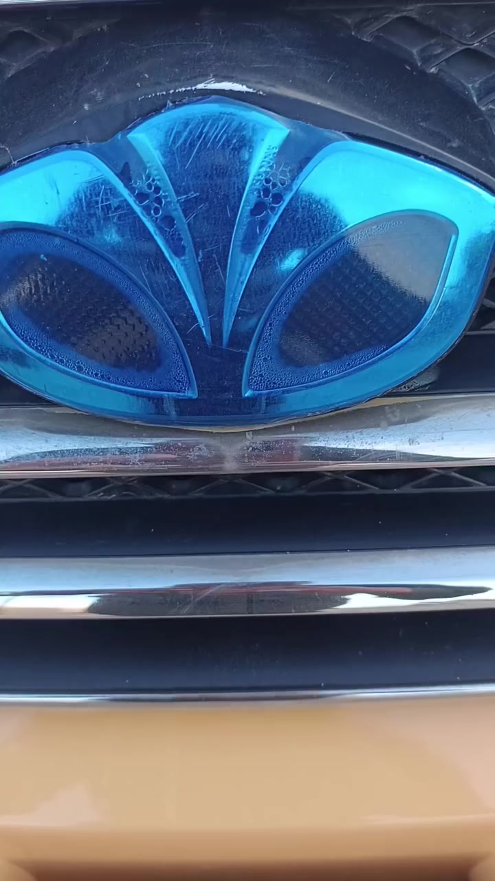 سلام عليكم افيو موديل 10خليجي مكفوله من الضربه والكير والمكينه والحداديه تخم تاير كله جديد سنويه مشروع وطني 2028رقم نجف وي ستفسار على هاذه رقم ***********//***********/عنوان دوانيه غماس سعر50عليها هيئه 422ينزلن من السعر
