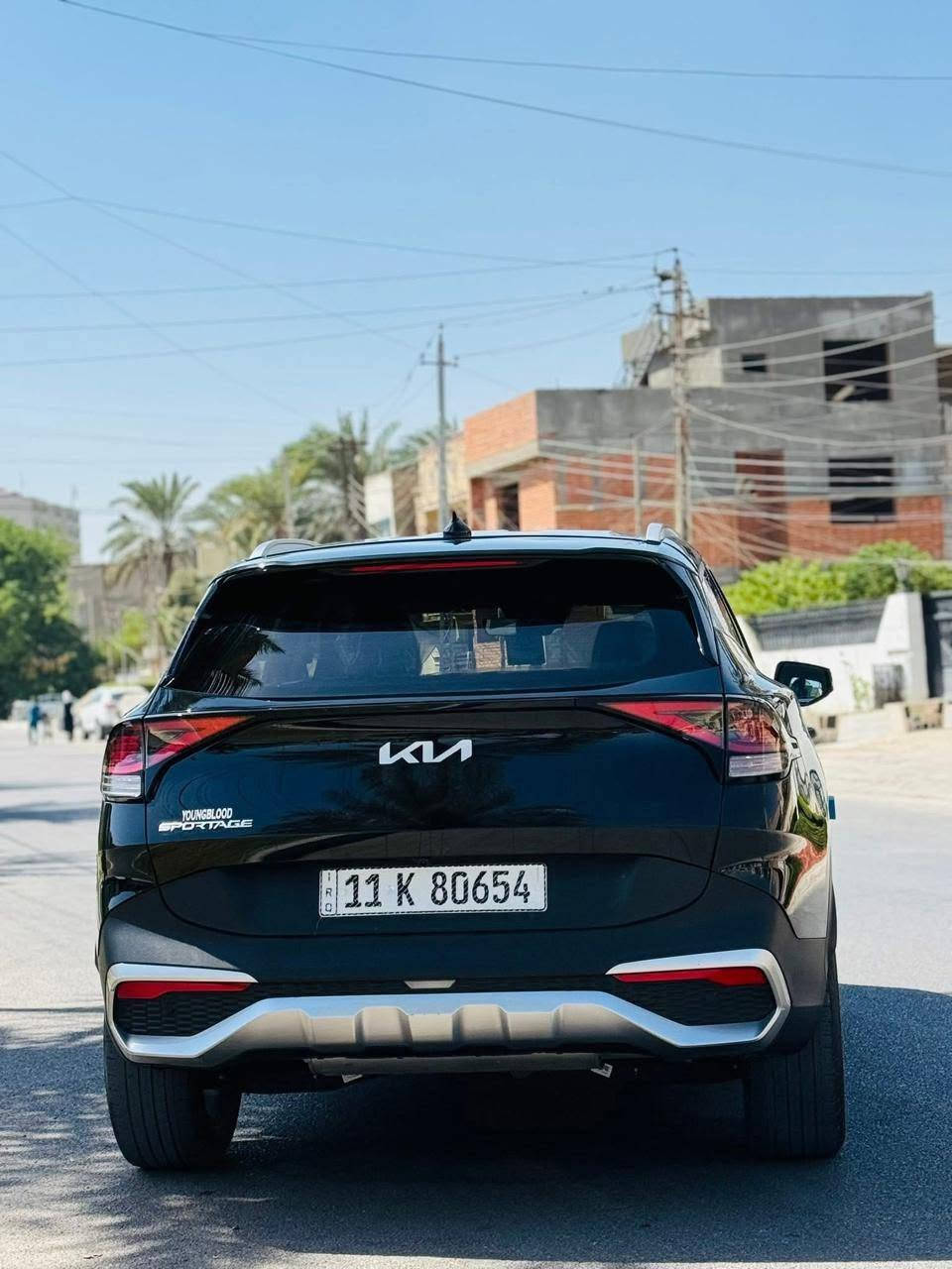 سلام عليكم كيا سبورتج هايبرد للبيع موديل ٢٣ الحجم الكبير حادثها جاملغ فقط السياره بحاله الوكاله جديده جدا فول مواصفات عدا الفتحه
السعر ١٩٠ وبيها مجال جدا بسيط 
عنواني بغداد حي الجامعه 
رقمي *********** 
سلام عليكم كيا سبورتج هايبرد للبيع موديل ٢٣ الحجم الكبير حادثها جاملغ فقط السياره بحاله الوكاله جديده جدا فول مواصفات عدا الفتحه
