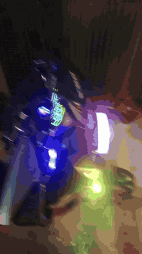 دراجه شحن اكس 900 جديد موديل 2025 الدراجه ماماشيه جديده والبطاريات اصليات مامبدل سرعه 90 اربع غير وبگR وبيها مسجل ربط بلوتوث بريكات دسك بالمكان التواصل واتساب *********** السعر 400 قفللل
