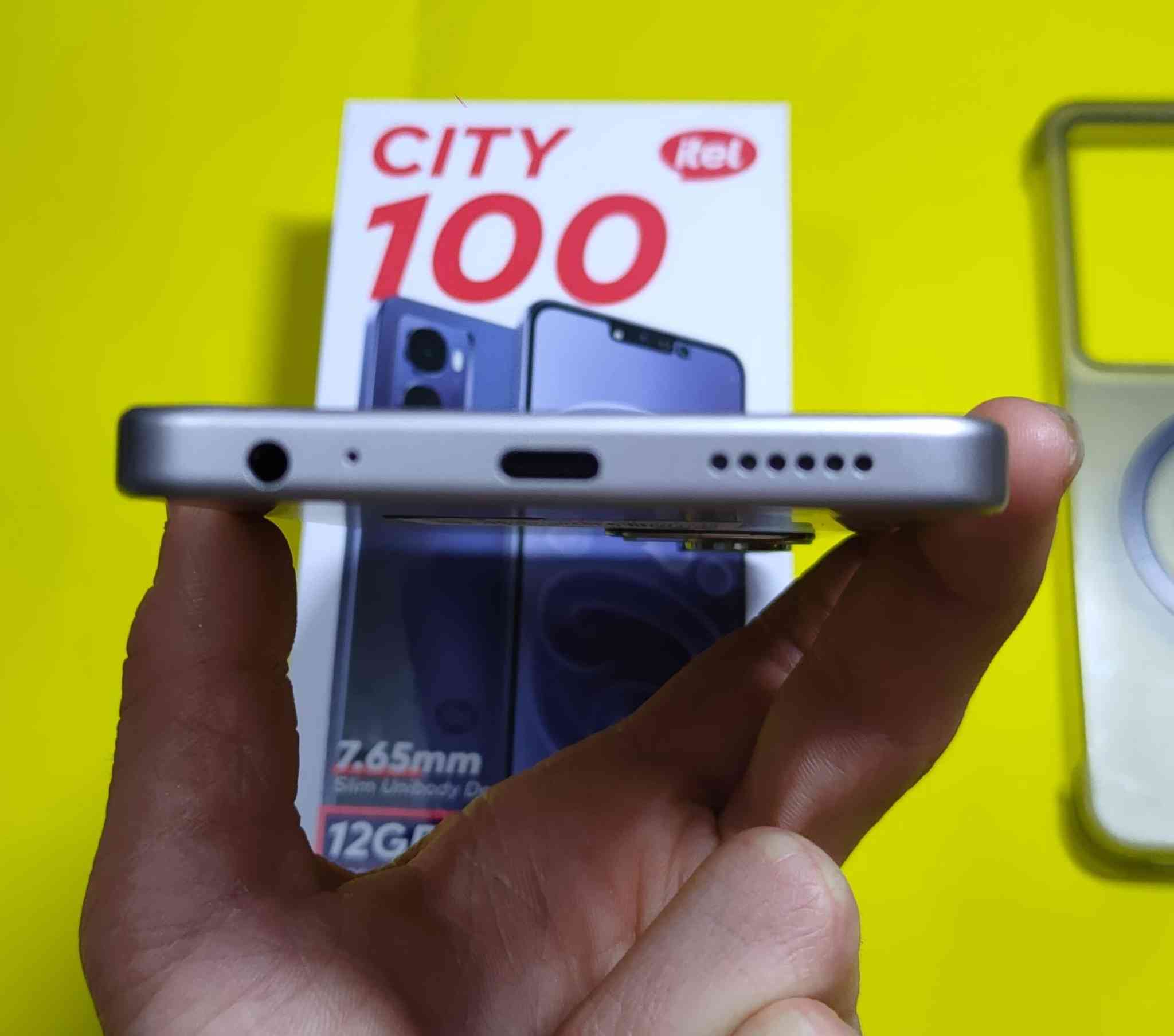 السلام عليكم ورحمه الله وبركاته
للبيع جهاز ( 100 ITEL CITY ) جهاز اخو الجديد استعمال شهرين فقط لزكة الشركة بعدها عليه نظافة مثل ما واضح بالصور الشاشة مالتو حيل جبيرة  نظيف سبب البيع صاحبو محتاج فلوس 

(المواصفات)
1_بطارية قوية بسعة 5200 mAh تدعم الشحن السريع 18 W.
2_فلاش LED قوي أمامي وخلفي .
3_معالج Unisoc T7250 ثُماني-النواة معالج محترم وسلس  .
4_ معدل تحديث شاشة  90 Hz والعرض سلس كلش .
5_ الذاكرة 256 والرام 12 گيكا يعتبر ممتاز للاستخدام .
6_ الجهاز بي معيار IP64، مما يعني أنه مقاوم للغبار ورذاذ الماء.
7_كاميرا ألاساسية بدقة 13 ميجابكسل مدعومة بالذكاء الاصطناعي (AI) تلتقط صور واضحة مع أوضاع تصوير مثل "البورتريه" و"الوضع الليلي".
8_مستشعر بصمه جانبي يستجاب باسرع مايمكن هوه وبصمة الوجة أما بالنسبة لصوتو كلش عالي .
9_الاتصال والشبكات يدعم شبكات الجيل الرابع 4G ويدعم شريحتين وكرت خارجي .
10 _يحتوي الهاتف على مستشعر الأشعة تحت الحمراء (IR Blaster) يساعد باستخدامه كجهاز تحكم عن بُعد (ريموت) للتلفاز أو المكيف.

هاي المواصفات كتبتها كدامكم والجهاز بي ضمان هم 
(سعرو 160 ألف  ) والله العظيم الله وكيكلم ماخذو أكثر من هذا السعر والجهاز بذمتي جهاز مرتب  بس لان مستعجل على بيعتو وعندي سفرة خارج العراق 
عنوان: موصل الجانب الأيمن حي الرفاعي 
التواصل اتفضل على الخاص .


**إذا كنت صاحب هذا الإعلان وتريد حذفه لأي سبب، رجاءا أرسل رسالة إلى الدعم الفني**