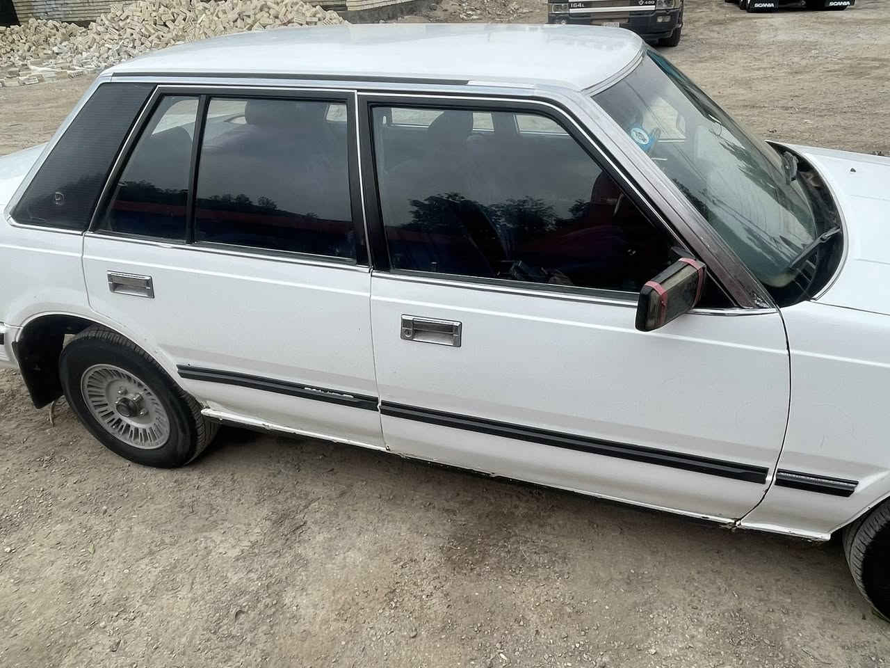 سلام عليكم سوبر موديل 84 رقم انبار سنويه وتحويل مباشر معامله كامله ،صبغ عام مكينه بلاديه 6سلندر سياره خير من الله السعر 28$وبيها مجال مكاني بغداد جرف النداف 
علي 
‭ 0770 697 7201‬
