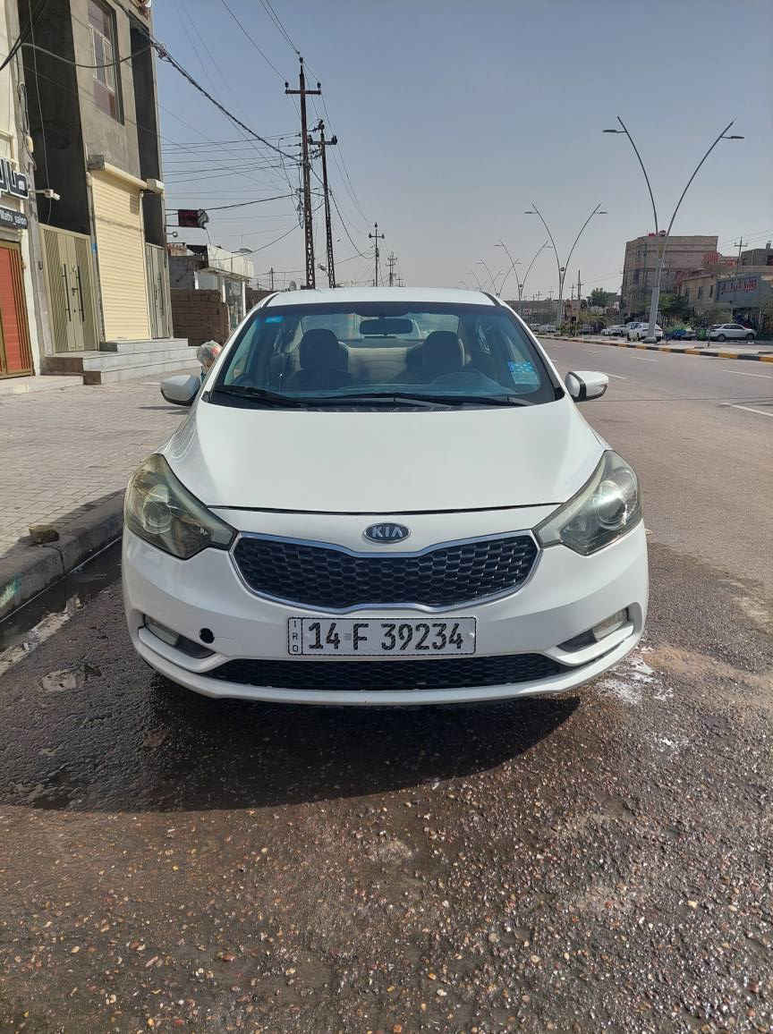 سيراتو للبيع مديل 2014رقم بصره خليجيه مكفوله من الظربه والعيب الشرعي السياره بيه مكانات صبغ ابيع احزام مكينه كير حداديه تبريد تمام  سعره 105مكان السياره بصره  القبله *********** البصرة, العراق
