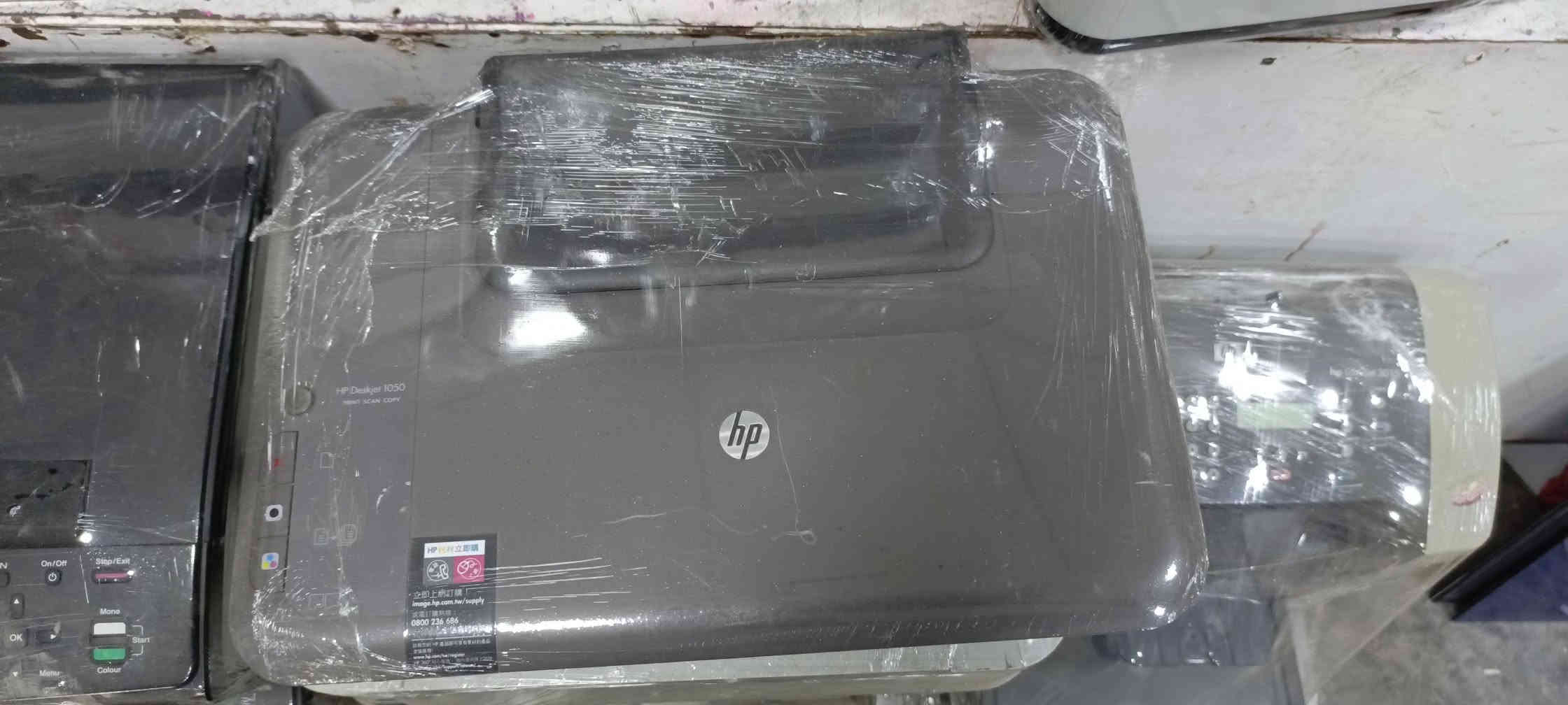 السلام عليكم
متوفر طابعات مستعملة نضيفة
الكمية خير من الله
العنوان الديوانية 
***********
