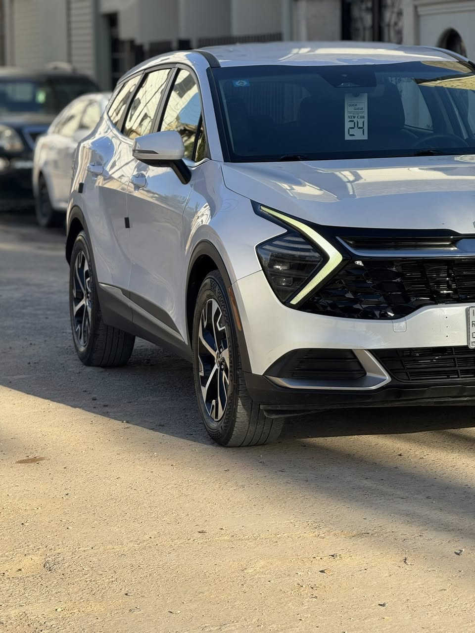 سلام عليكم
للبيع فقط بدون مراوس 
كيا سبورتج 2024 EX ابيض امريكي 
حادث بنيد و جاملغ صبغ بدون ارباك بدون شاصي و لغد سياره جديده معنى كلامه 
باقي مكفوله كفاله عامه 
رقم بغداد بسمي هزه جديده 
محرك 2500 gbi ماشيه 35 الف ميل 
المواصفات 
بصمه 
بصمه ابواب 
كشنات جلد 
تدفئه كشنات 
لايت 3 عدسات 
كشن كهرباء 
سايد بريك بصمه 
شاشه متصله دجتال 
شاحن وايرليس 
نزول من منحذرات 
اوتو هولد 
3 انظمه قياده 
تحديد مسار 
سياقه ذاتيه 
رادات اماميه 
رادات خلفي 
حساسات خلفي 
تشغيل عن بعد 
قطعتين تبريد 
ويل كرم 18 
#سعرها 205 بيها مجال بسيط سياره جديده معنى كلامه 
الاستفسار *********** 
مكاني بغداد الدوره
