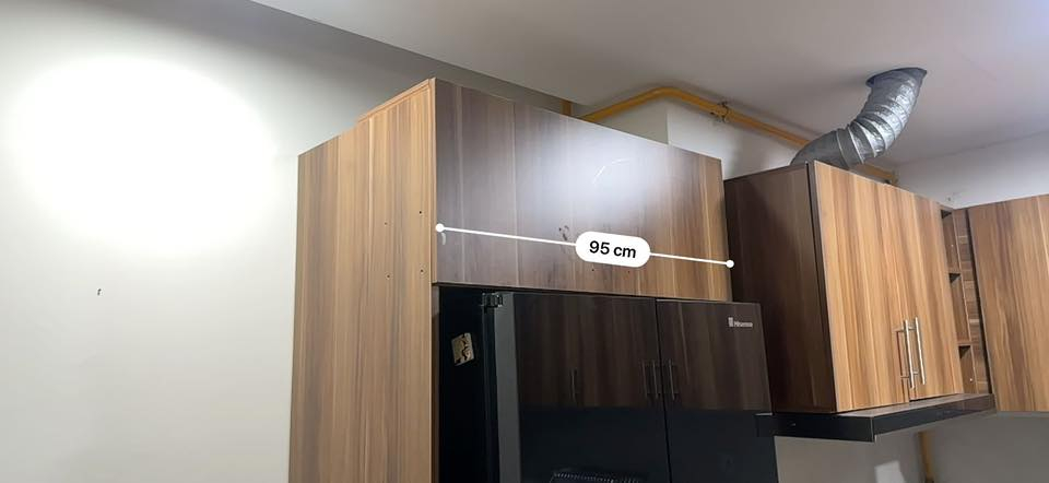 كاونتر خشب تركي مستخددم نظيف اخو الجديد كله مرمر طبيعي
بدون اجهزة 
جوكر يترتب حسب اي مطبخ
قياسه العمق 60سم
ضلع السنك مترين ونص  
وضلع الثلاجة ويه الظباخ متر و85سم
ومترين ضلع الي بصف السنك
سعره بعد التخفيض 950
توصيل مجاني لبغداد وديالى وصلاح الدين وكركوك
***********
اتصال واتساب او مراسلة البيج 
وشد موجود بس بكروة
