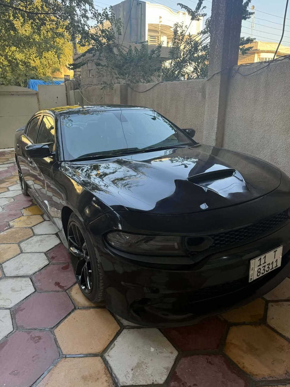 السلام عليكم  للبيع جارجرRt max  فتحه رقم بغداد مميز  السعر 189موديل 16 لون أسود ماشيه 115 مايل   بيه صبغ  بالجنطه تحت البك لايك فقط  حادث أمريكا ونص جامرلغ أمامي كلير  بجم كبس بدون لا دواخل ولا اي شي كله بلاد تخم تاير جديد ويلد كب حجم 20 غرفته جديده عقل مفتوح برمجه كامله كزوز بلادي ماملعوب بيه بس مفرغ الحجر.الي يحب الصوت بس يضيف دبات ماداخله استعراض أبدا العنوان صلاح الدين قضاء الدجيل للاستفسار الاتصال على ***********
