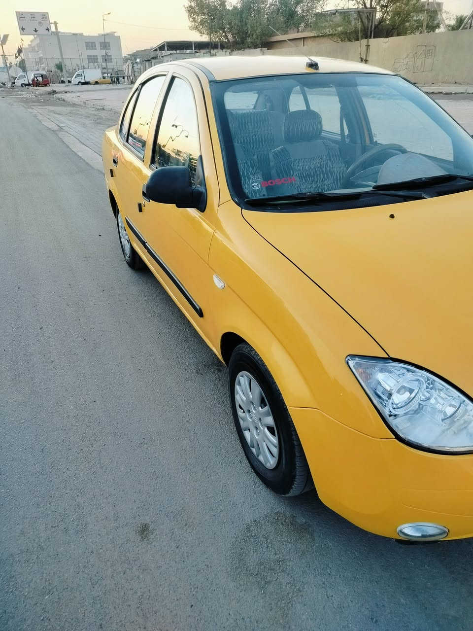 طيبه موديل 2015 
مكينة گير خير من الله صدر جديد تخم تاير جديد 
 تبريد ثلج لا ضربه ولا تبديل 
سنويه جديده هيئه مصفره
العنوان 📍 بغداد مدينة الصدر 
رقم الهاتف ***********
