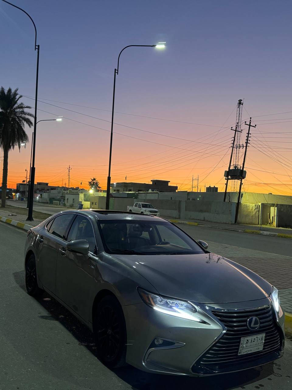 السلام عليكم لكزس es300h 2018 vip  ضرر صفحه رقم *********** ////*********** سعر مناسب
