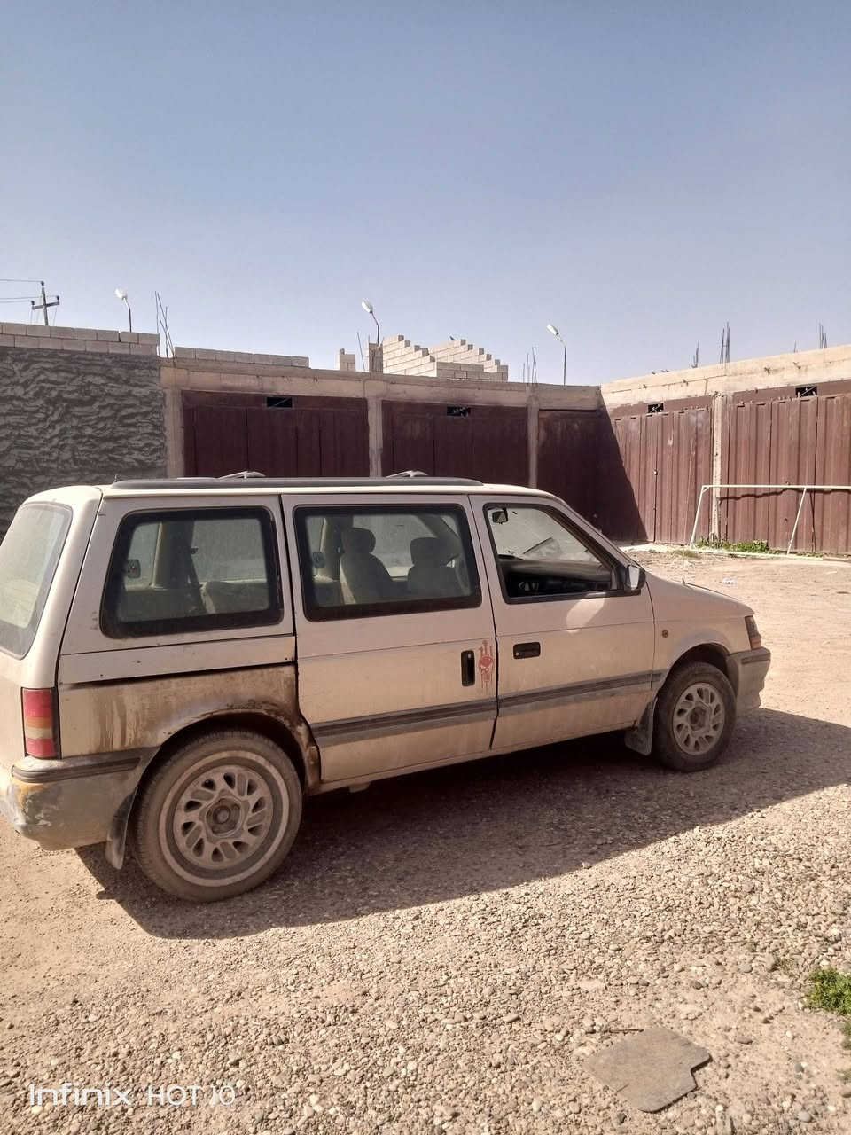 كلايسلر91سنويه مستنسخه فقط راعيها متوفي مكفوله من دوله اوعشائر تخم تاير جديد صدر جيد كهربائيات شغاله والكير شرط مال حاويه محرك لاتنقيص ولاتبخير ولاصوت عله فجأه ضرب العقل ابيع عله هالوضع. عنوان صلاح دين***********
