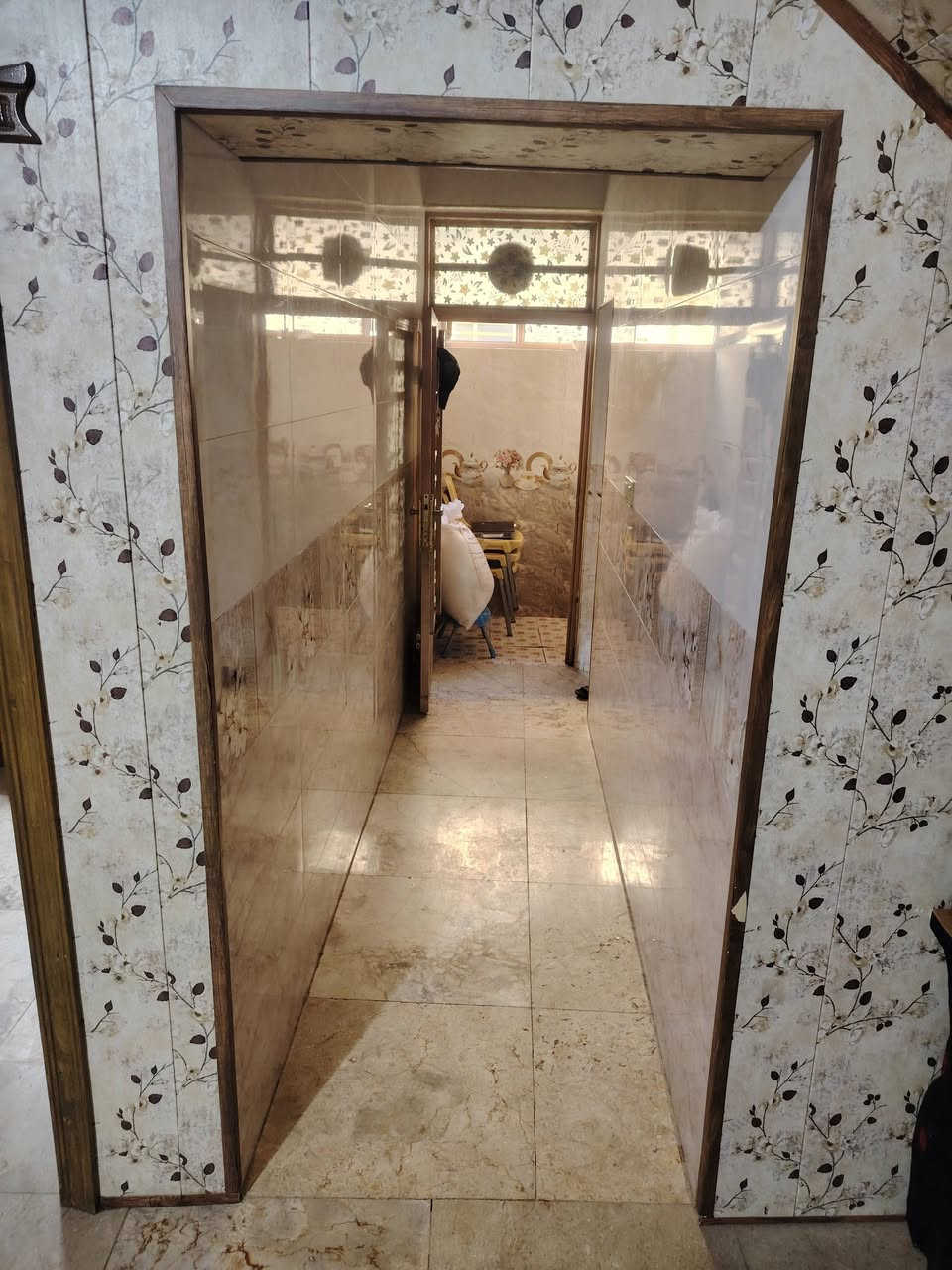 السلام عليكم بيت للبيع كربلاء المعملجي خلف مستشفى وارث 100 متر طابق واحد بناء درجه اولى طابوك جمهوري ارضية مرمر  زراعي سند 25   السعر 95  رقم الهاتف ***********
