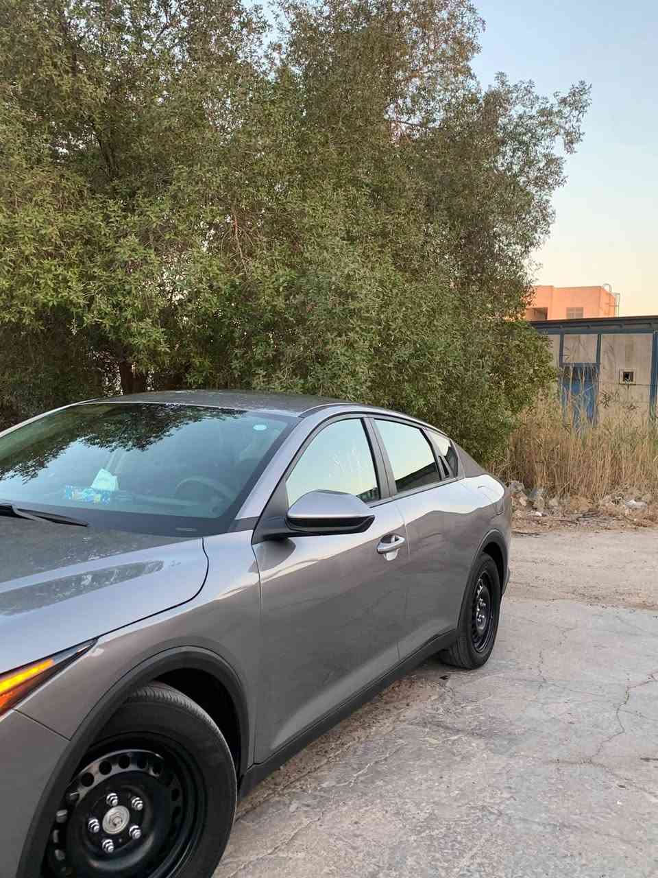 السلام عليكم 
كيا K4 LX 2025 
بدون حادث فقط صبغ دعاميه
ماشيه 8000ميل
فول مواصفات 
شاشه كبيره متصله 
عداد دجتال
كامره دواره
بصمه
تشغيل عن بعد 
شاشه كار بلاي
هاند بريك بصمه
لايت عدسه عدد 3
لد ترحيب
بصمه ابواب
رادار امامي
لد خلفي 
اوتو هولد
3 وضعيات قياده
العنوان بغداد الكرخ 
***********
