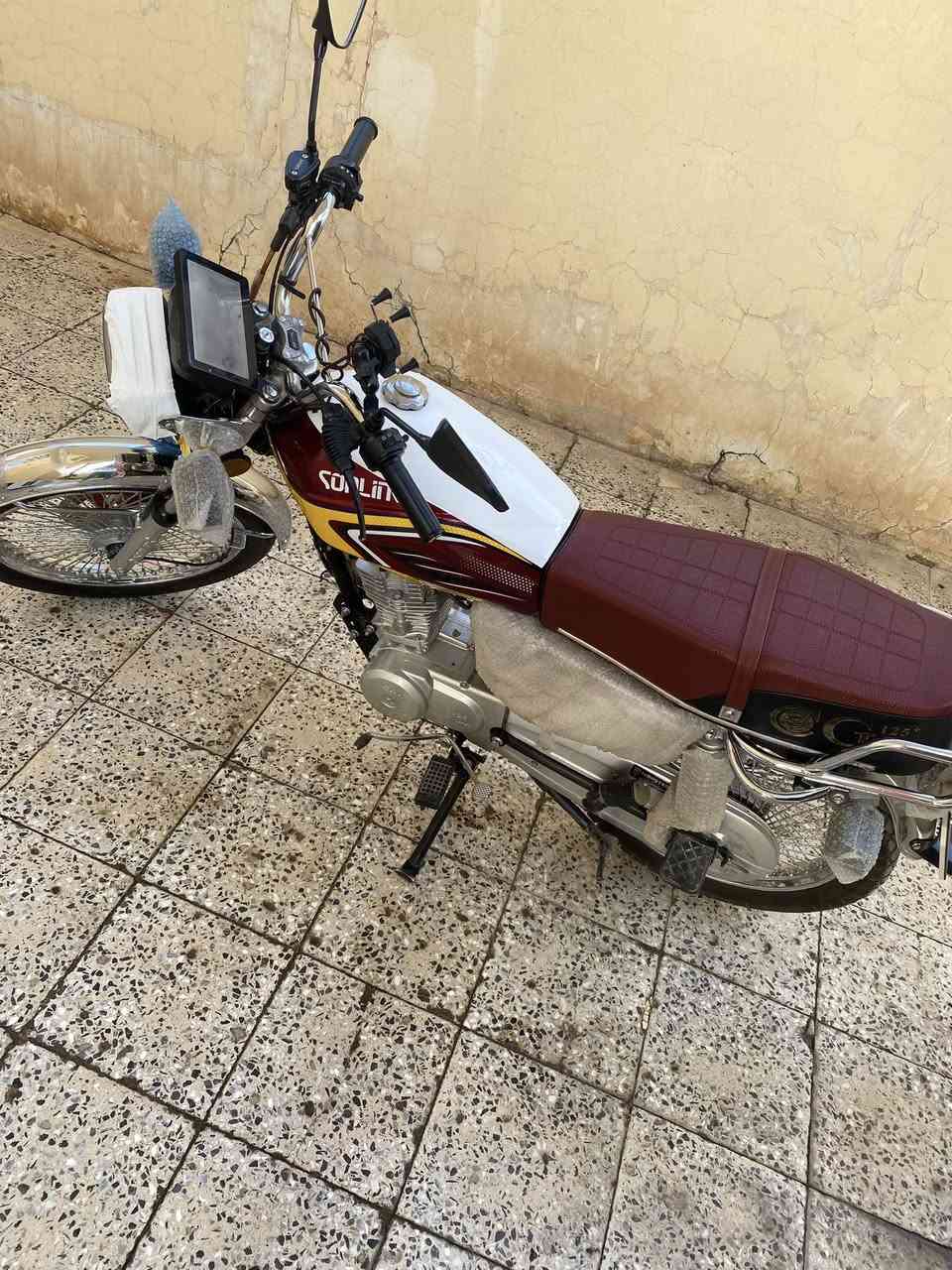 دراجه موديل 25استخدام قليل جدا مانقصه برغي السعر 650وبيها مجال للشري
*********** فقط واتساب
