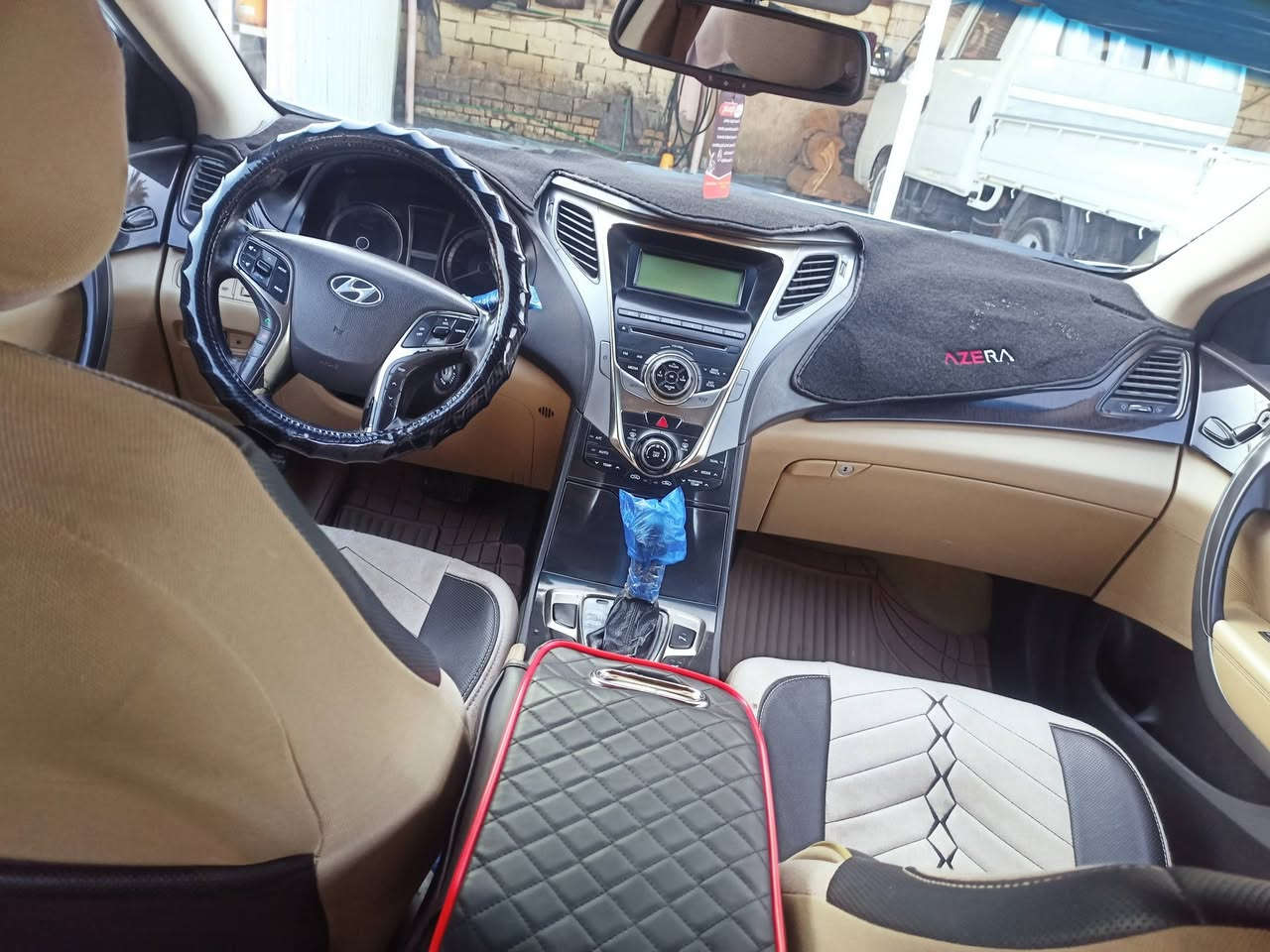 ازيره موديل 2013 رقم دهوك
خليجي مكينه 6. سلندره سياره جديده 
مكينه كير حداديه كشر مكفول 
مكان ديوانيه السعر 124 وبيه مجال حك الجيه 
رقم ***********
