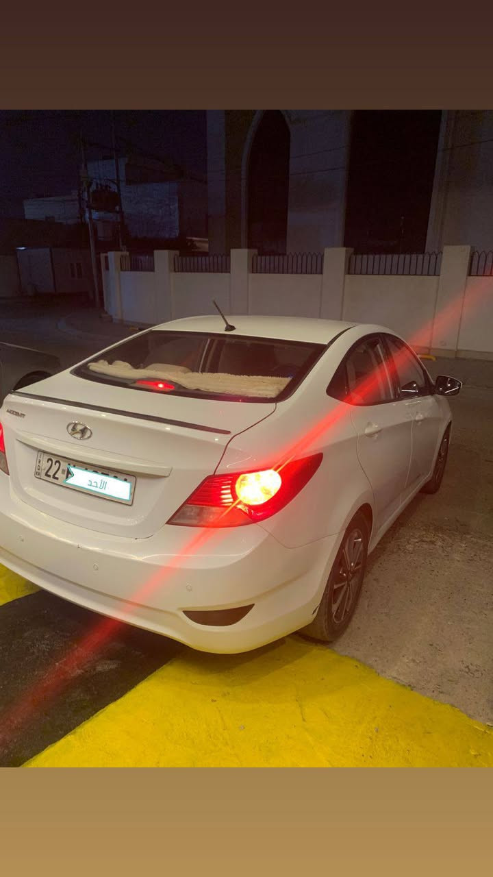 هیوندای ئەکسینت خلیجی 
مــــــــــــۆدیل / 2017 
مەکینە V4 دووش ، قەپاغ کرایتەوە ، 200 هەزار کم چووە 
ڕەقەم و سەنەوی نوێیە 
سبوغ بۆنیت چاملغ دەرگا 
بێ ناوگرتن ، بێ ئێڕبــــــاگ 
***********
نــــــرخ   ۹۹ $ وەرەقەهيونداي أكسنت الخليج 
موديل / 2017 
محرك V4، قطع مسافة 200 ألف ميل 
للبيع، مستعمل وأوتوماتيك 
باب Sbugh Bonnet Chamlgh 
بدون اسم، بدون وسائد هوائية 
***********
السعر 99 دولارًا للورق أربيل, العراق
