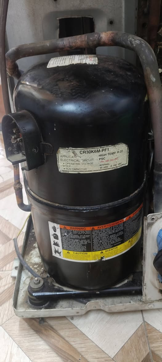 سلام عليكم متاح سبلت 3 طن كرافت محوره كمبريسر بستم ياباني هيتاشي يسحب 10 امبير شرط مكاني حصوه ابو غريب ***********
