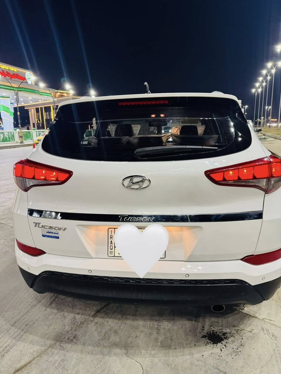 السلام عليكم 
توسان خليجي موديل ٢٠١٨ وكاله الكاصد 
سياره بيها قطعتين صبغ 
ماشيه ١٠٨ الف 
قبق ولفات مفتوح مبدل لاستيك 
السعر ١٦٧ وبيها مجال 
عنوان / بغداد البلديات 
هـ/ ***********
