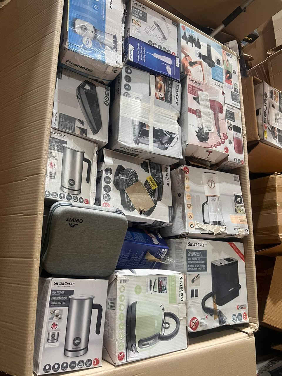 السلام عليكم اخوان 
يتوفر باليتة منزيليه بالة لماني وسترالي وزن الباليتة من 100 الى 150 تجي خشن وناعم 
سعر الوحده 450الف خوان للعلم ماخذه عله 500الف الباليتة الوحده بس صار عندي ضرف وحتاج فلوس 😔
رقم تواصل ***********
